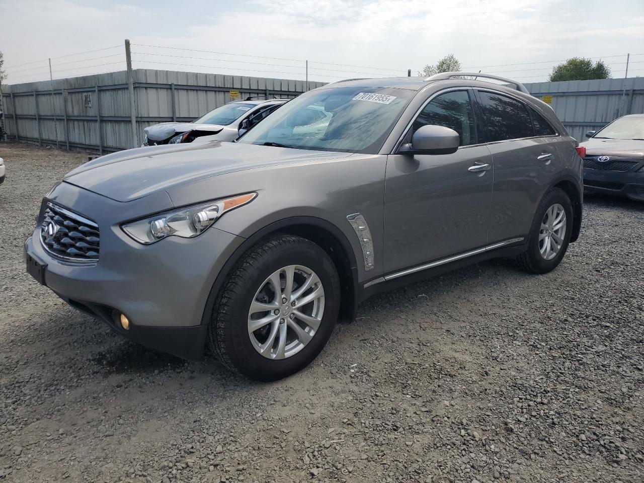 INFINITI FX35