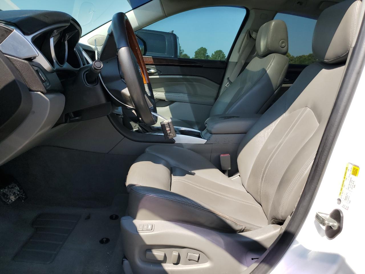 CADILLAC SRX LUXURY COLLECTION