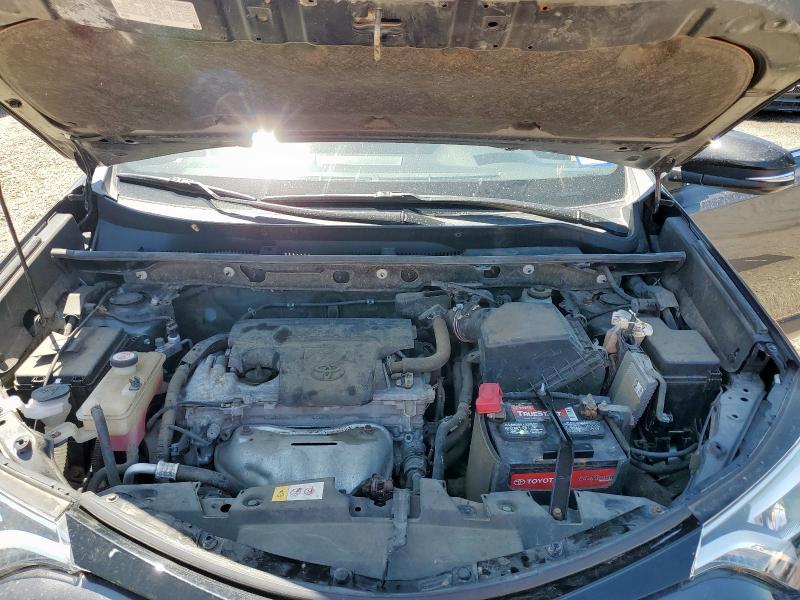 2018 TOYOTA RAV4 SE JTMNFREV0JJ153423