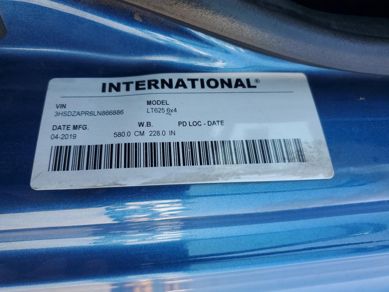 Lot #3240265875 2020 INTERNATIONAL LT625