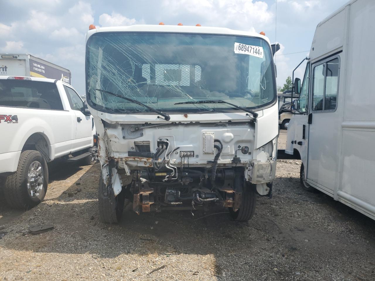 Lot #3234788379 2013 ISUZU NRR