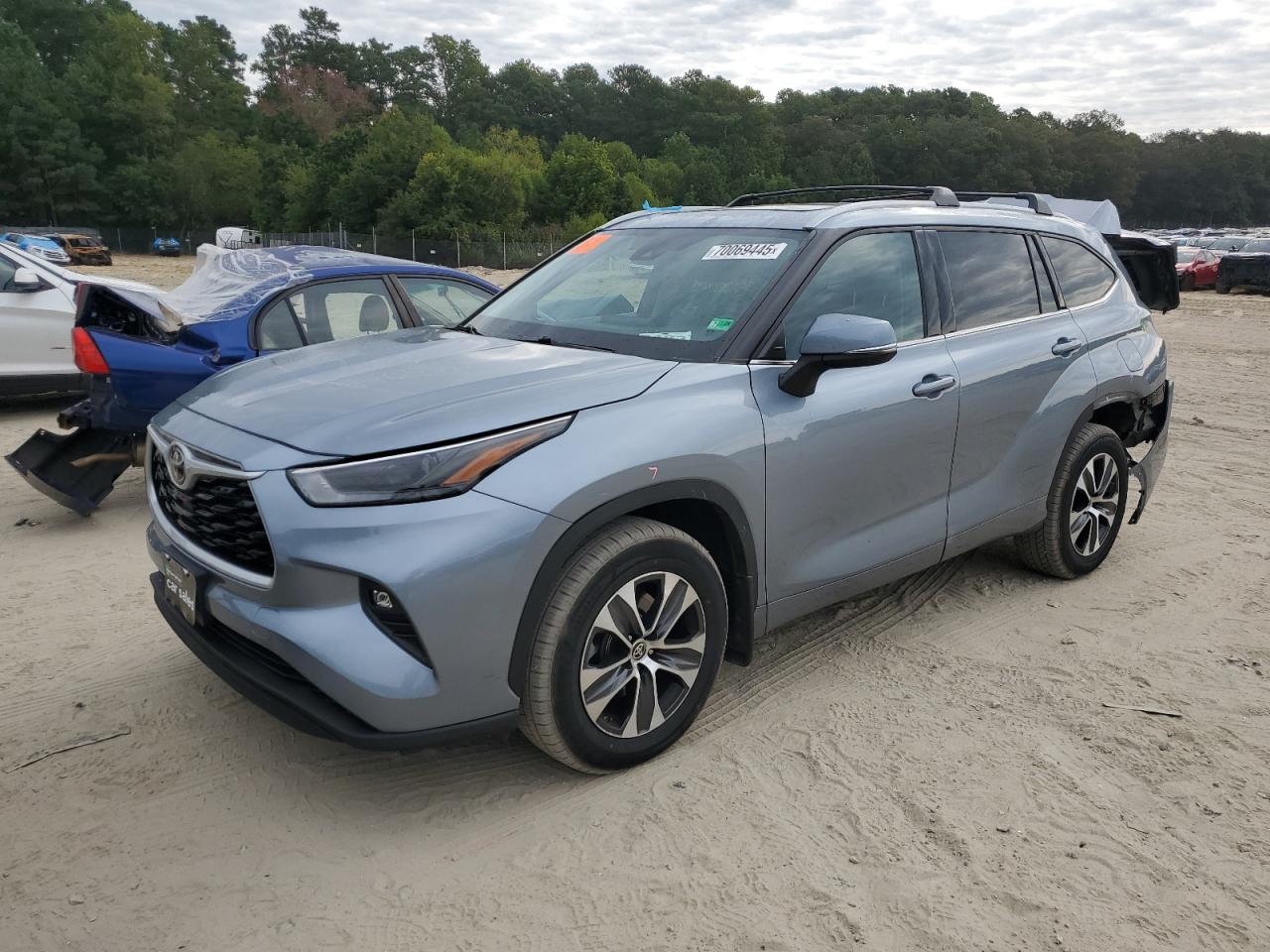 TOYOTA HIGHLANDER XLE