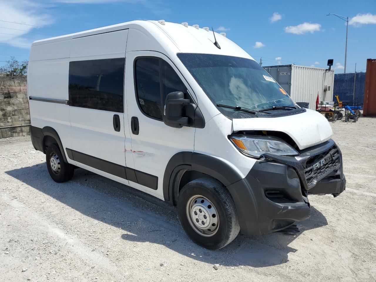 RAM PROMASTER 1500 HIGH