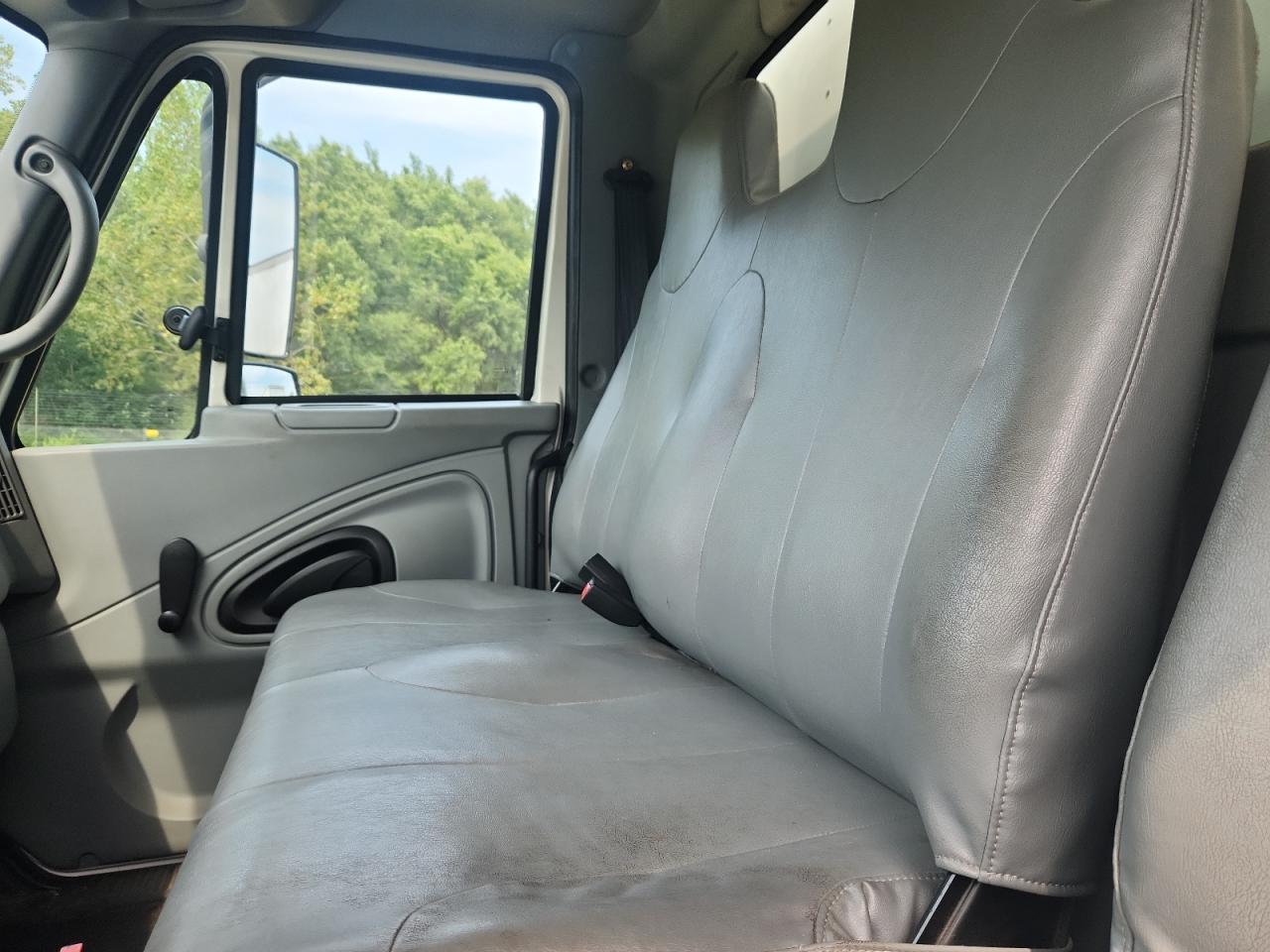 Lot #3270789875 2006 INTERNATIONAL 4000 4300