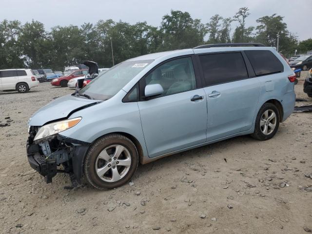 TOYOTA SIENNA LE