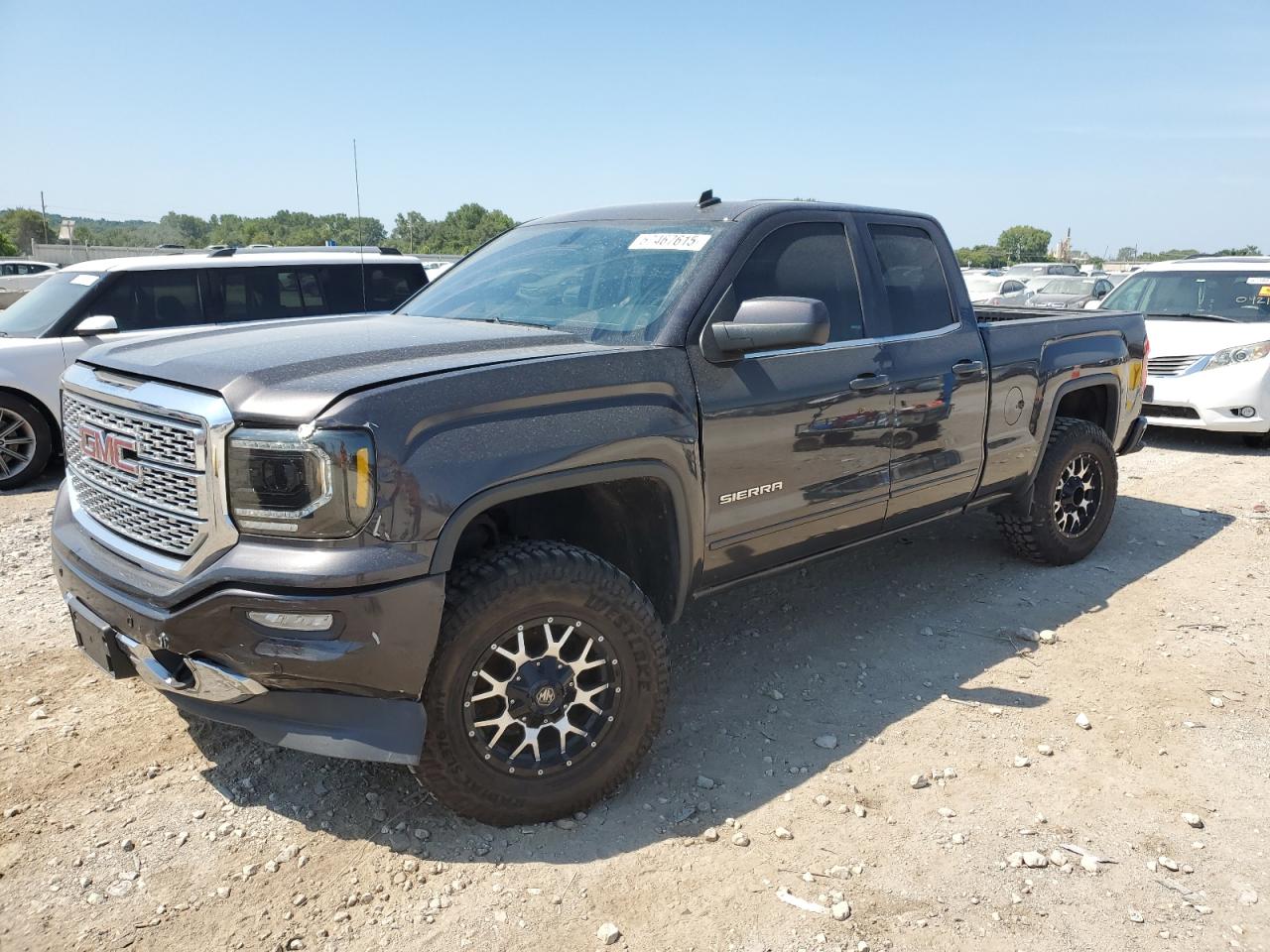 GMC SIERRA 1500 C1500 SLE