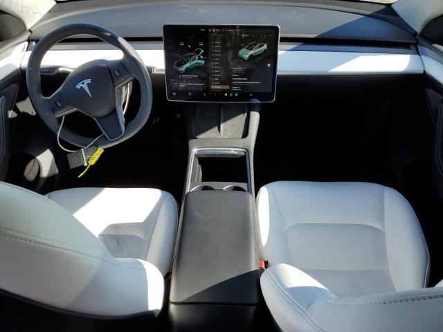 2024 TESLA MODEL Y 7SAYGAEE1RF165484