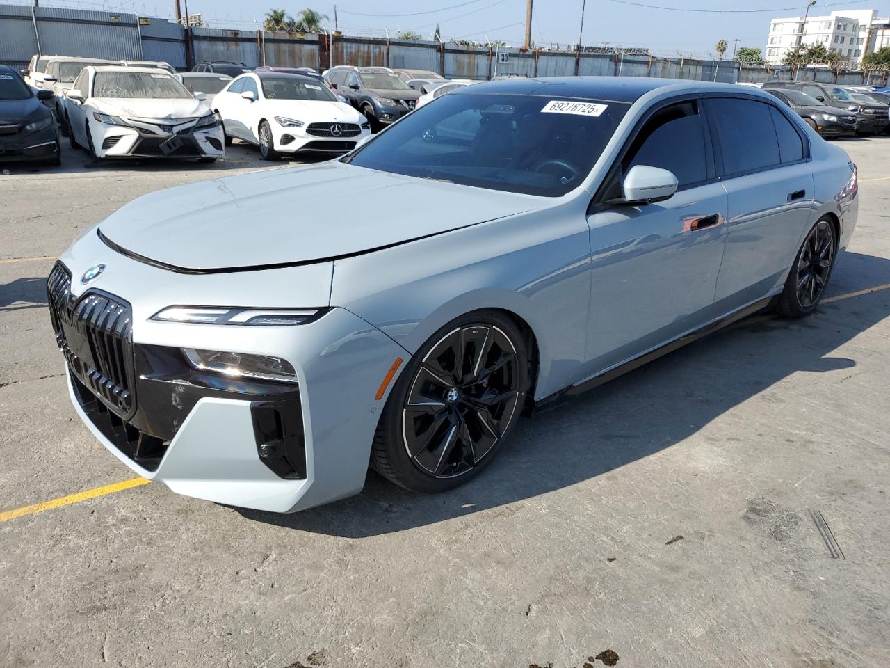 BMW 7 SERIES I