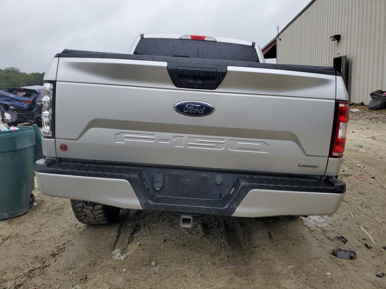 FORD F-150 SUPERCREW