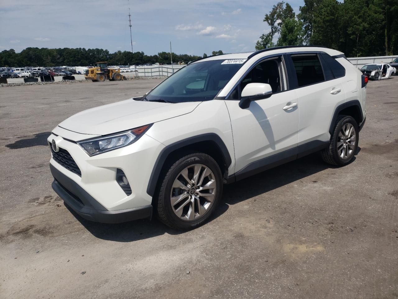 TOYOTA RAV4 XLE PREMIUM