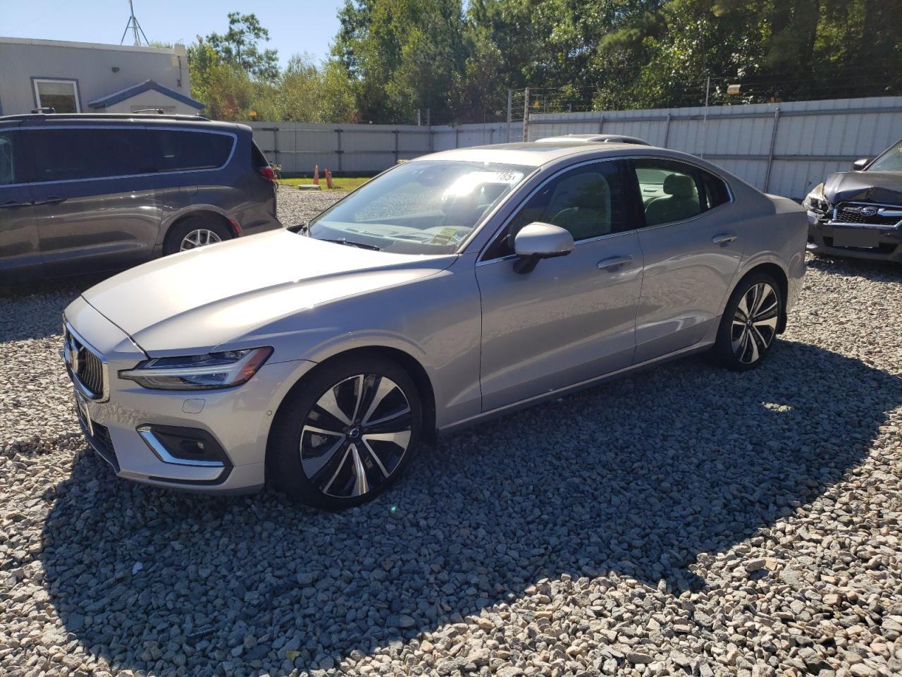 VOLVO S60 ULTIMATE
