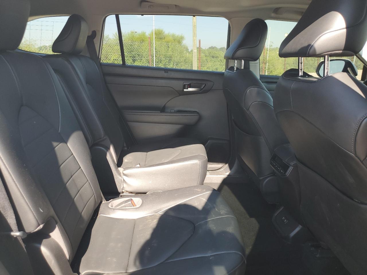 TOYOTA HIGHLANDER HYBRID XLE