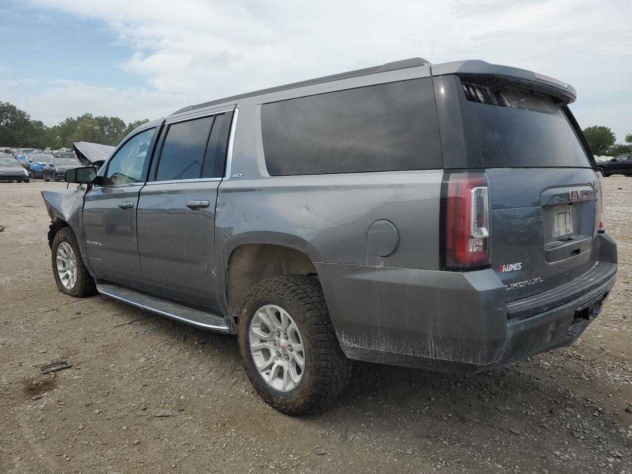 GMC YUKON K1500 SLT