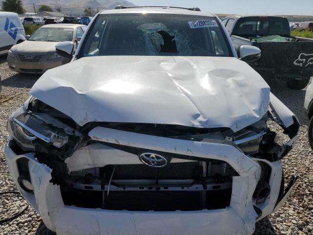 2019 TOYOTA 4RUNNER SR JTEBU5JRXK5644954