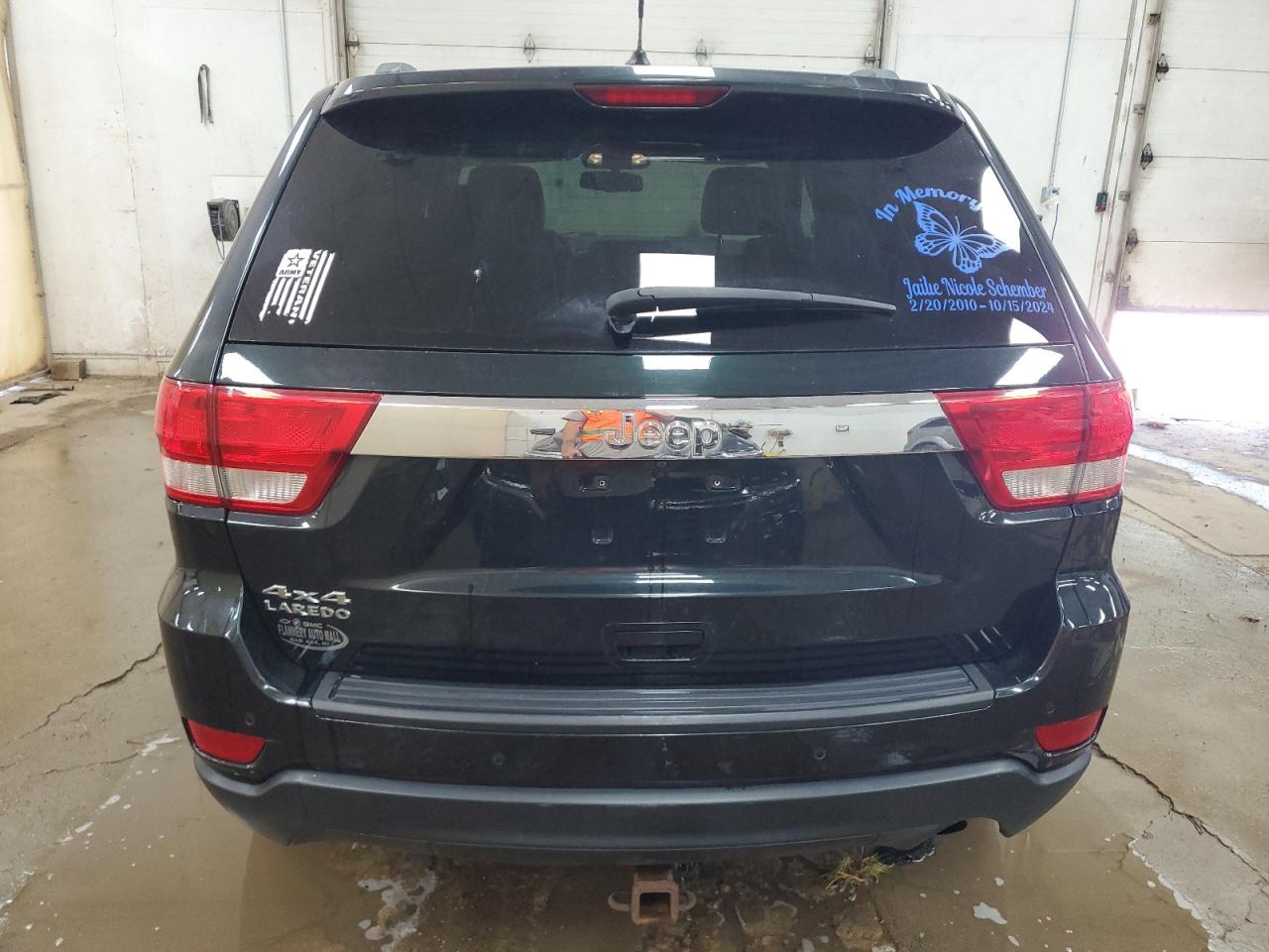 JEEP GRAND CHEROKEE LAREDO