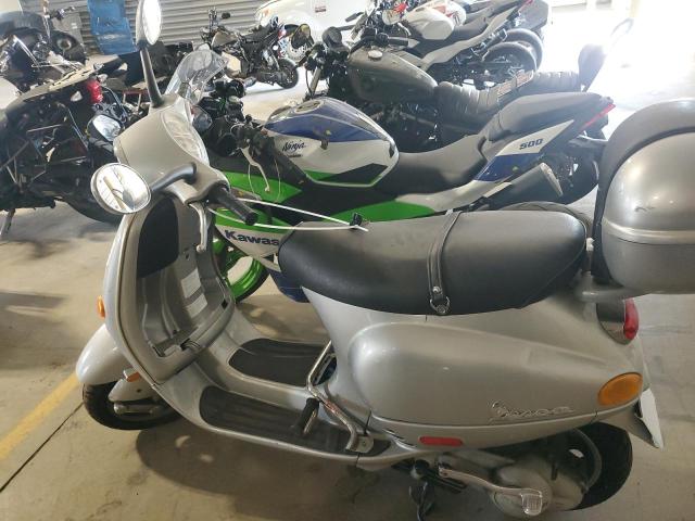2001 VESPA M198F ZAPM198F915004532