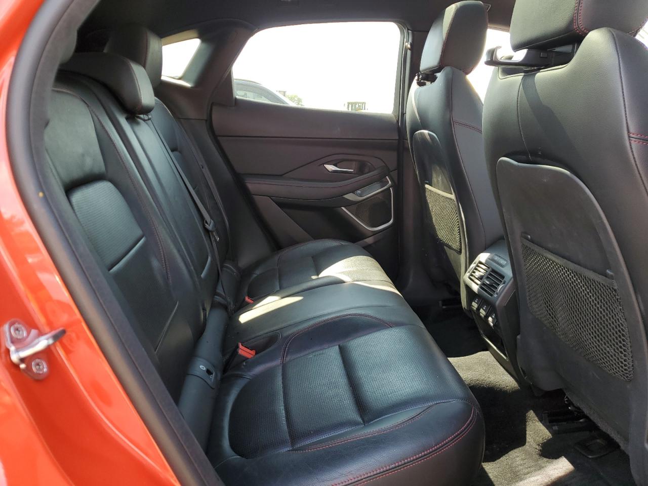 JAGUAR E-TYPE CHECKERED FLAG