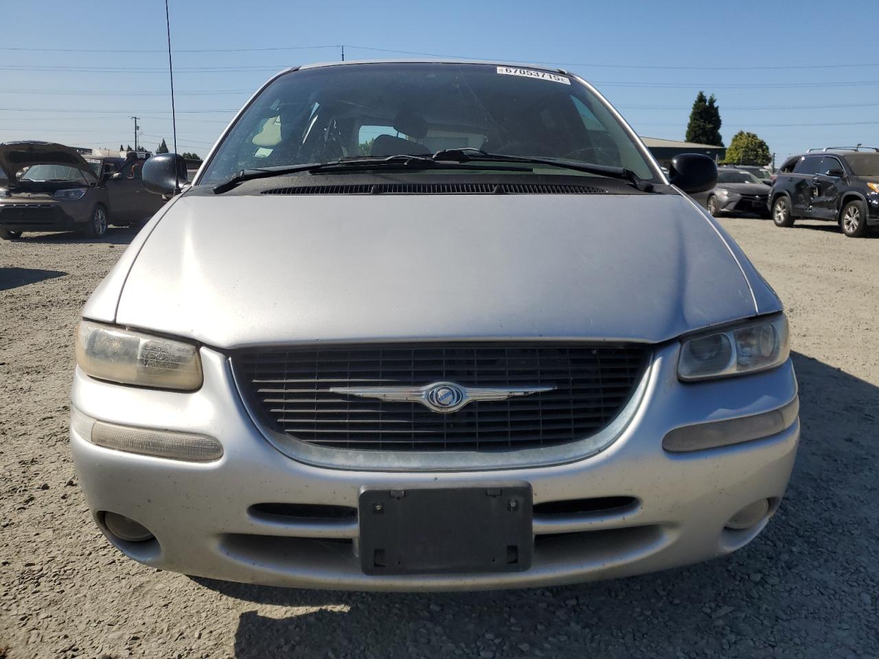 Lot #3266903086 2000 CHRYSLER TOWN & COUNTRY LIMITED