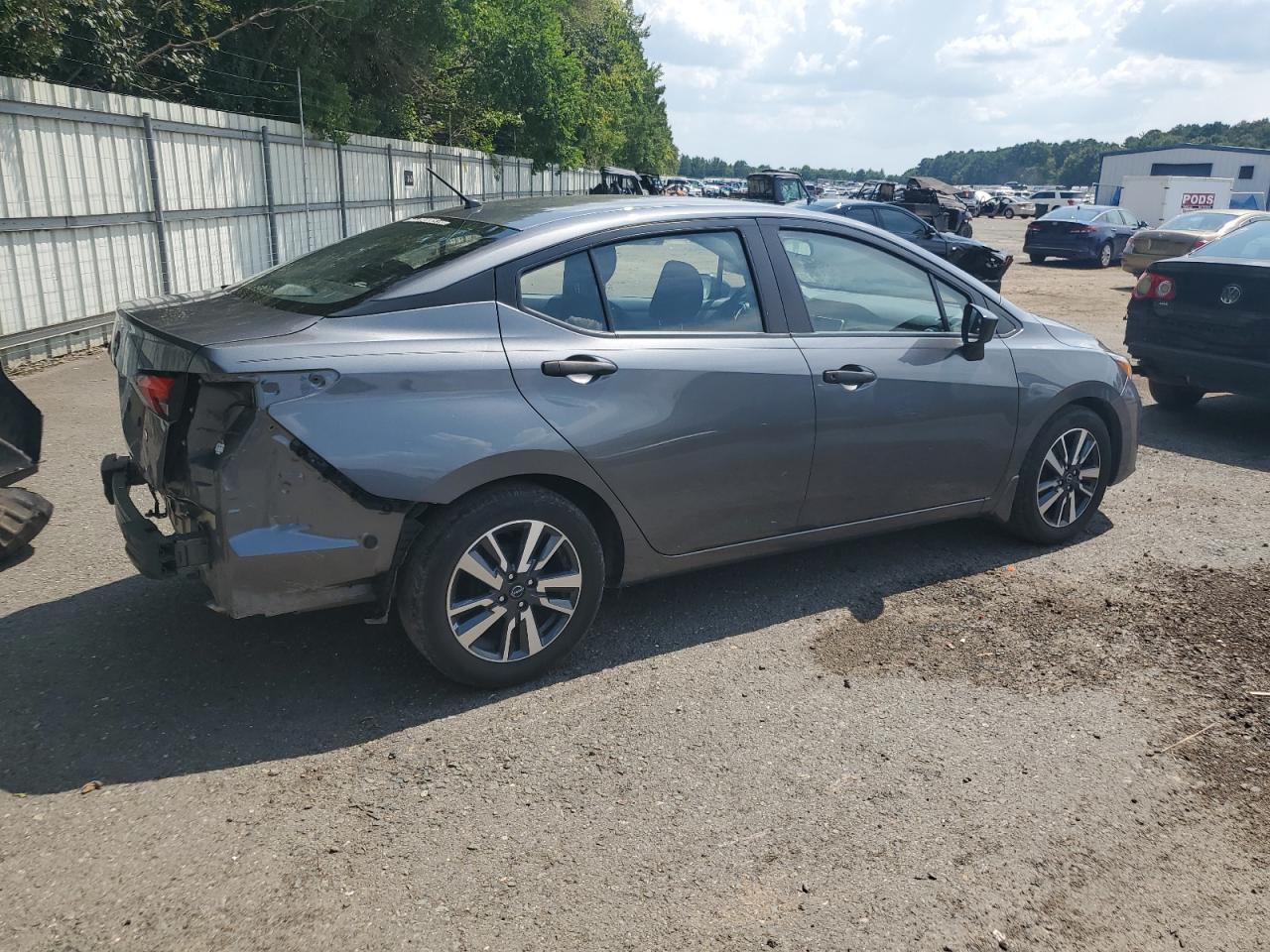 Lot #3301792375 2023 NISSAN VERSA S
