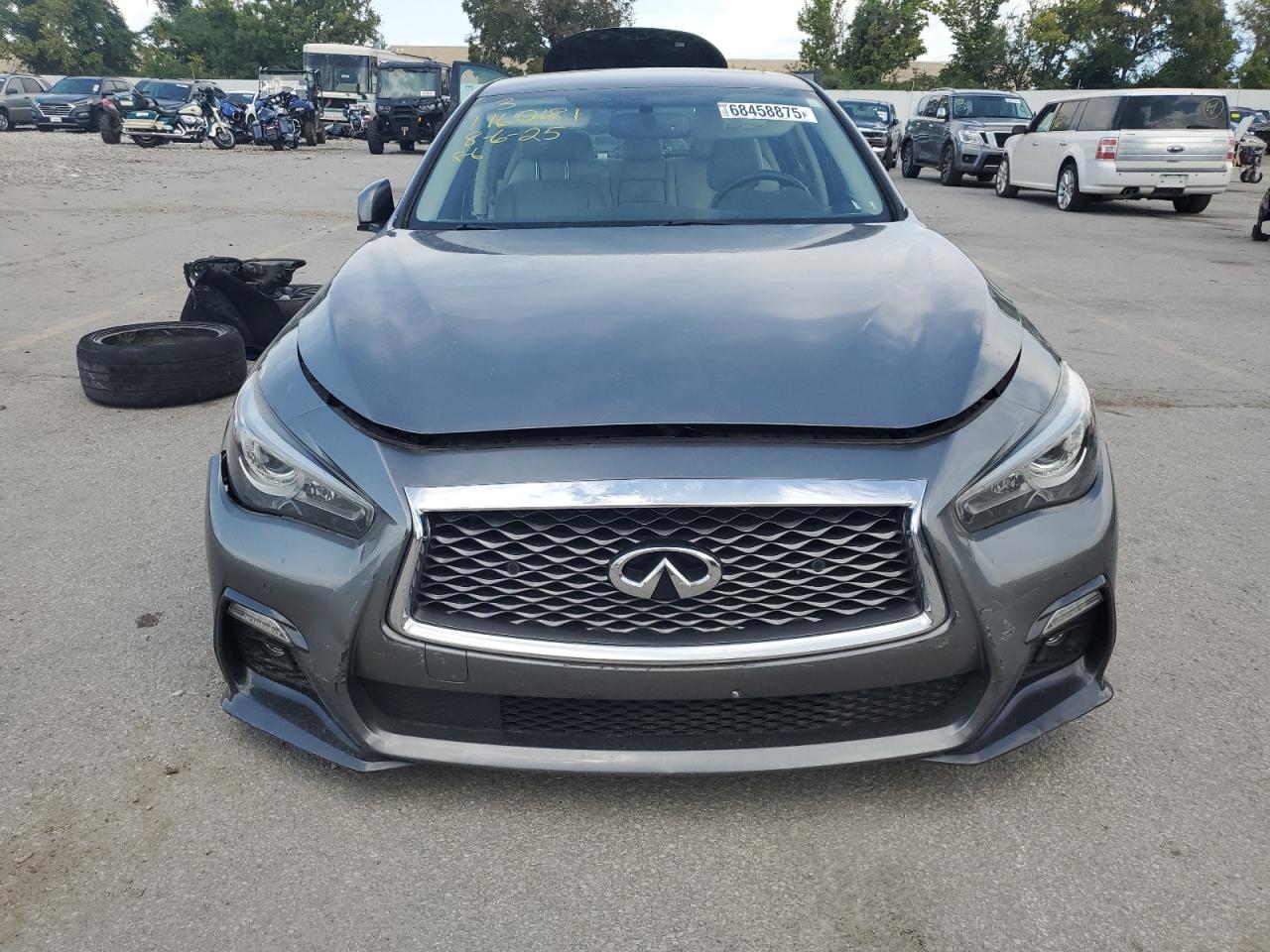 INFINITI Q50 LUXE