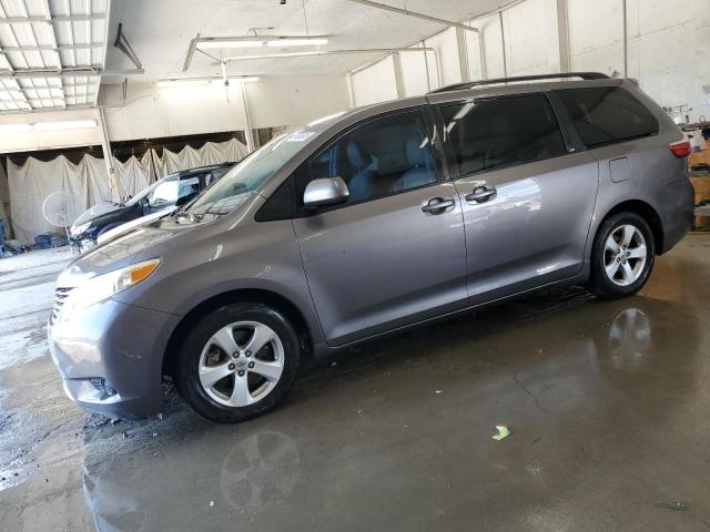 TOYOTA SIENNA LE