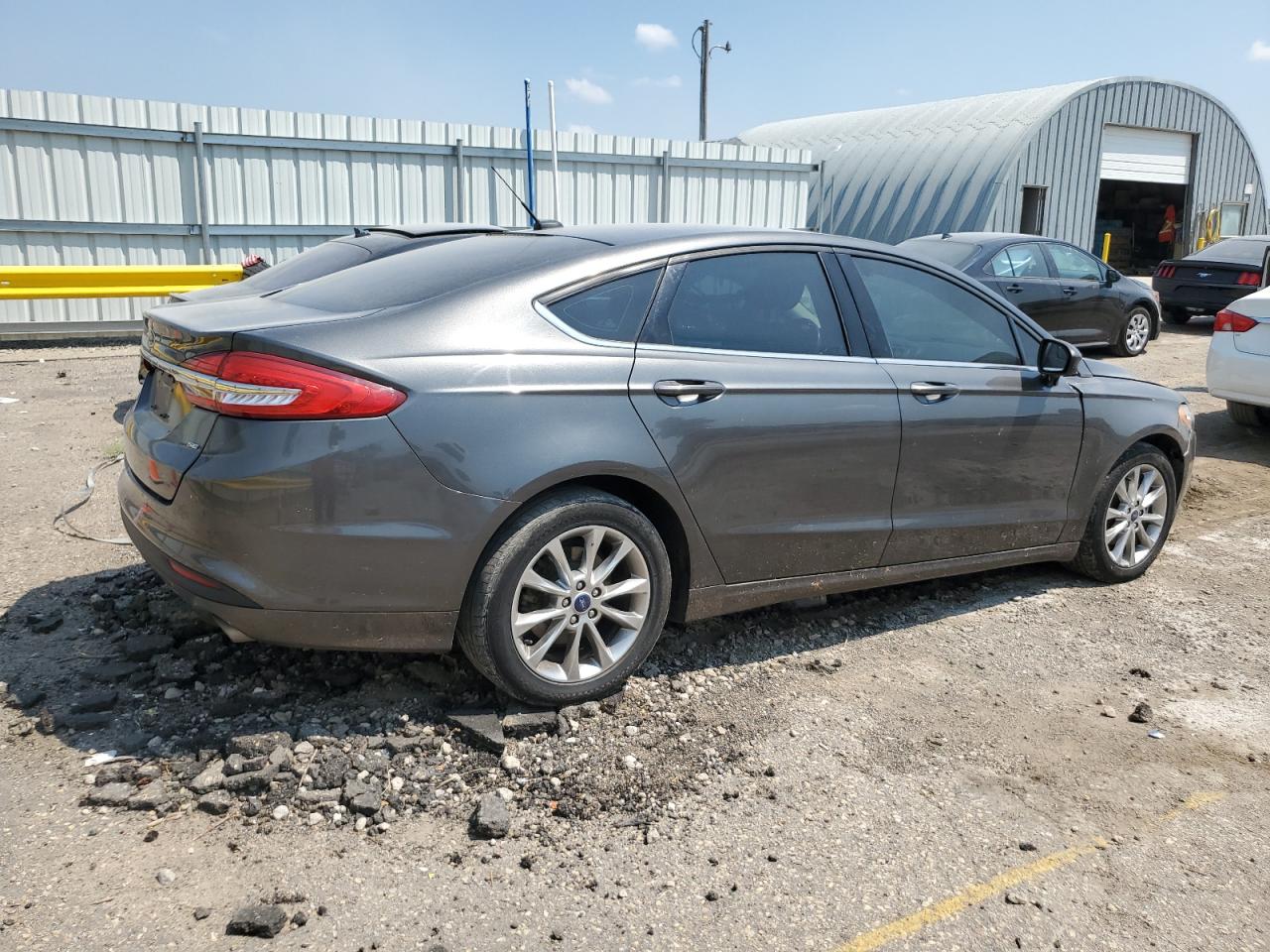 FORD FUSION SE