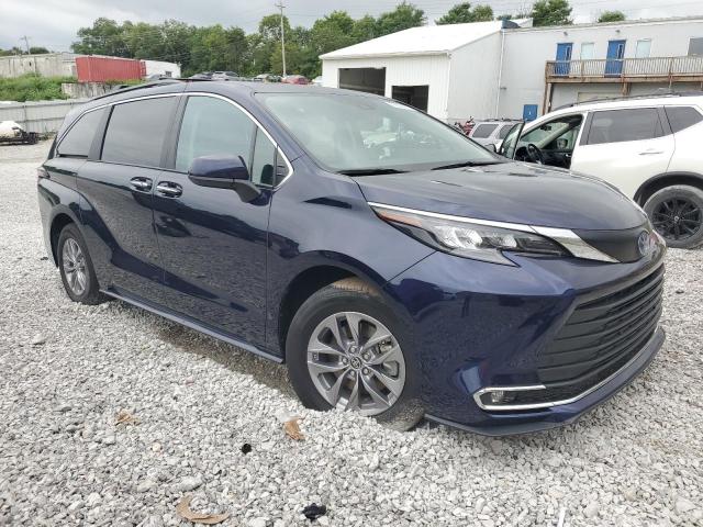 2024 TOYOTA SIENNA XLE 5TDJRKEC4RS189030