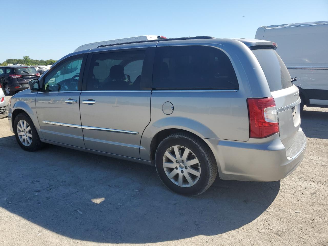 CHRYSLER TOWN & COUNTRY TOURING