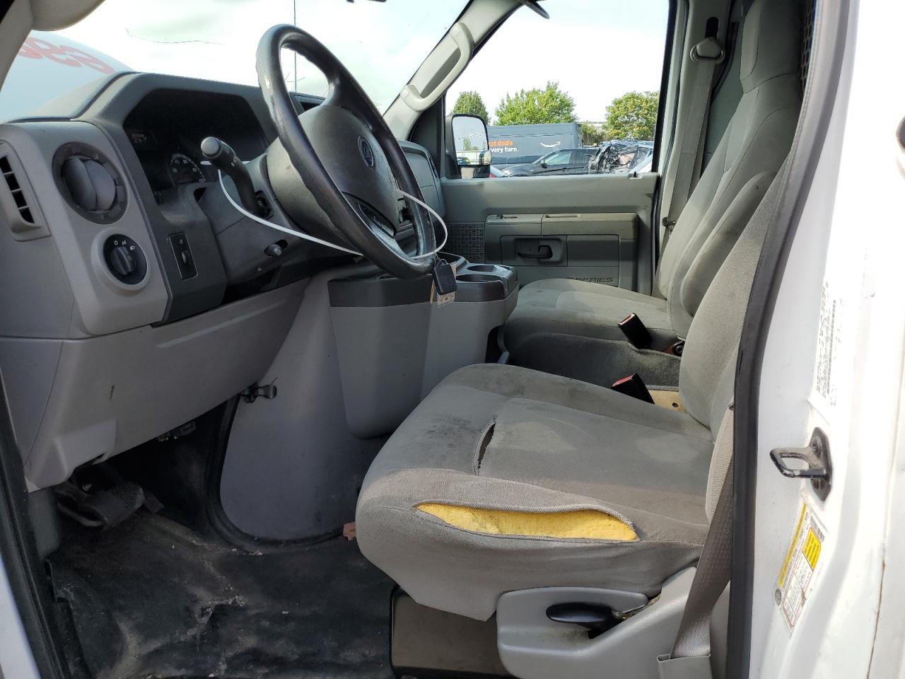 FORD ECONOLINE E250 VAN