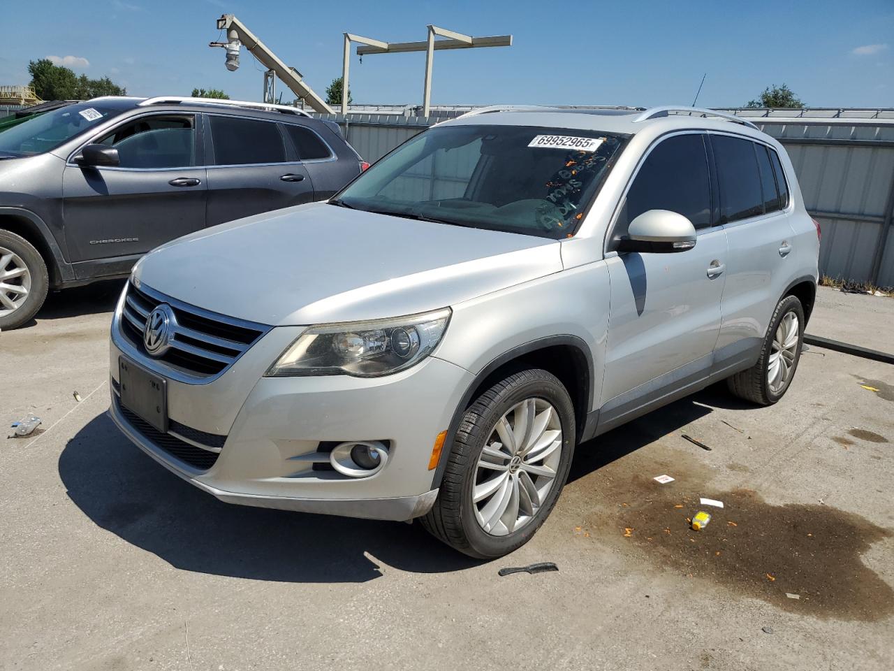 VOLKSWAGEN TIGUAN SE