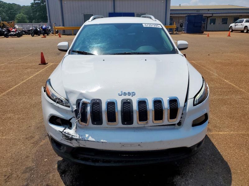2017 JEEP CHEROKEE LATITUDE 1C4PJLCB8HW617777