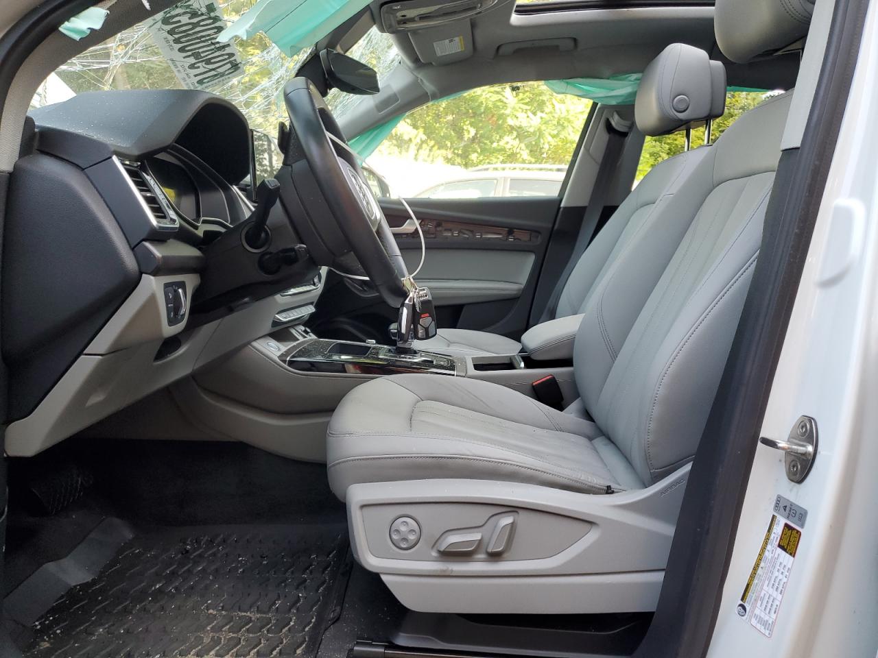 AUDI Q5 PREMIUM PLUS 45