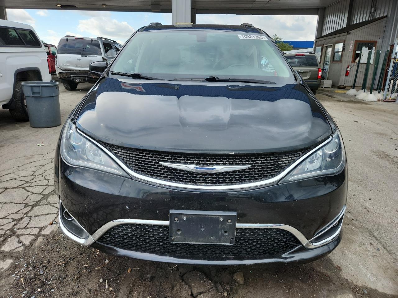 Lot #3302763355 2017 CHRYSLER PACIFICA TOURING L PLUS