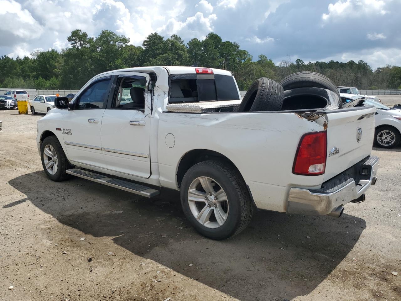 RAM 1500 SLT