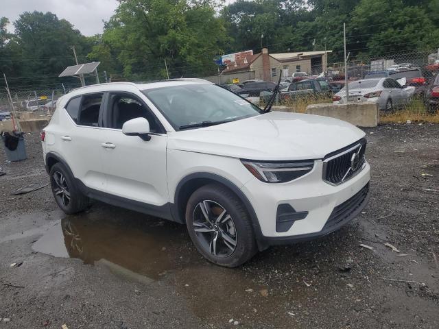 2025 VOLVO XC40 CORE YV4L12UJ2S2575195