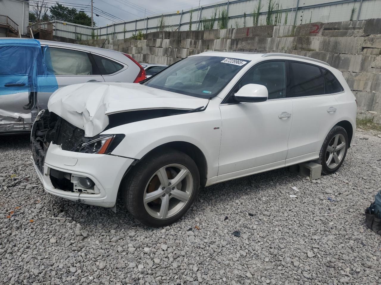 AUDI Q5 PREMIUM PLUS