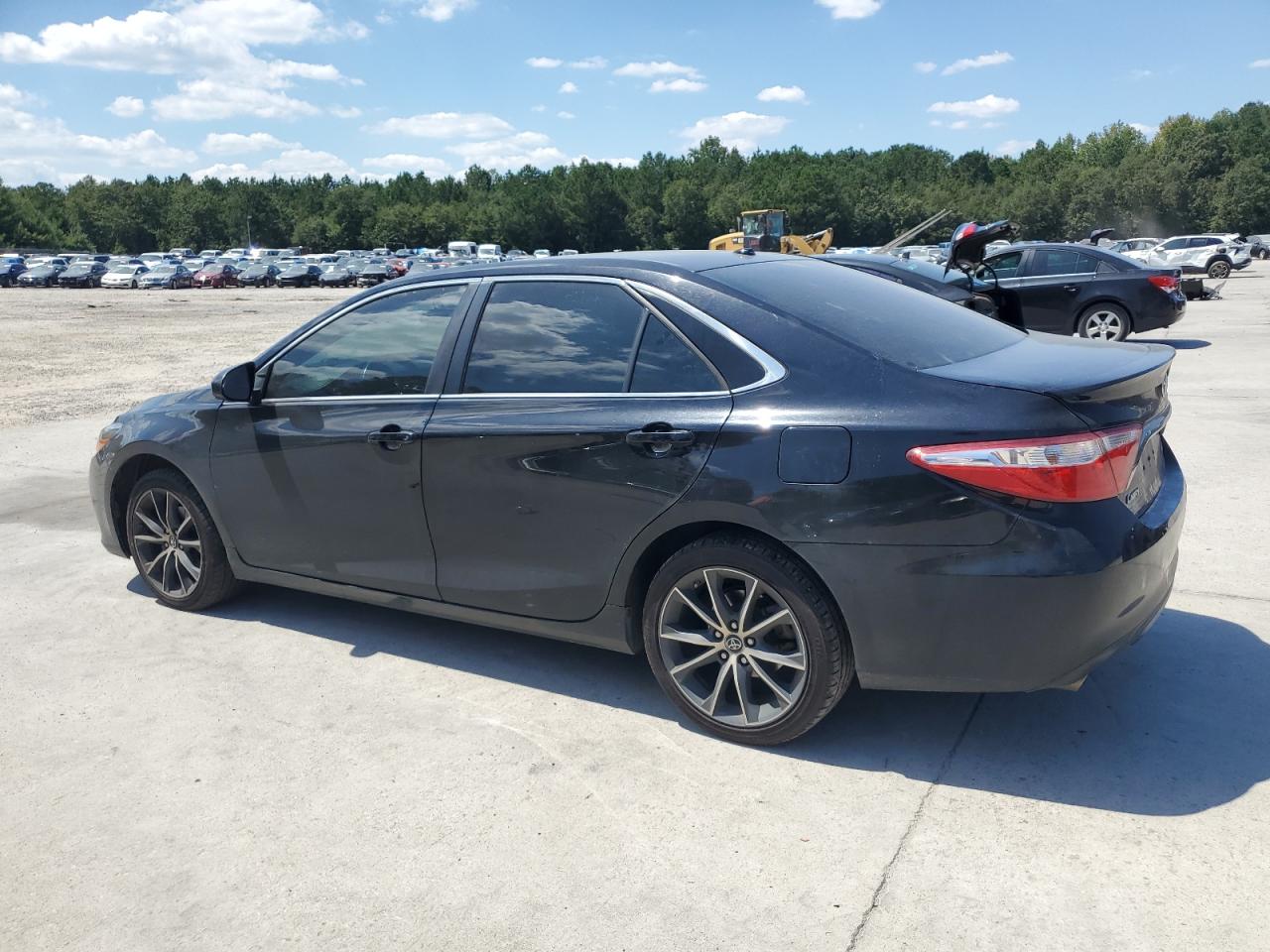 TOYOTA CAMRY XSE