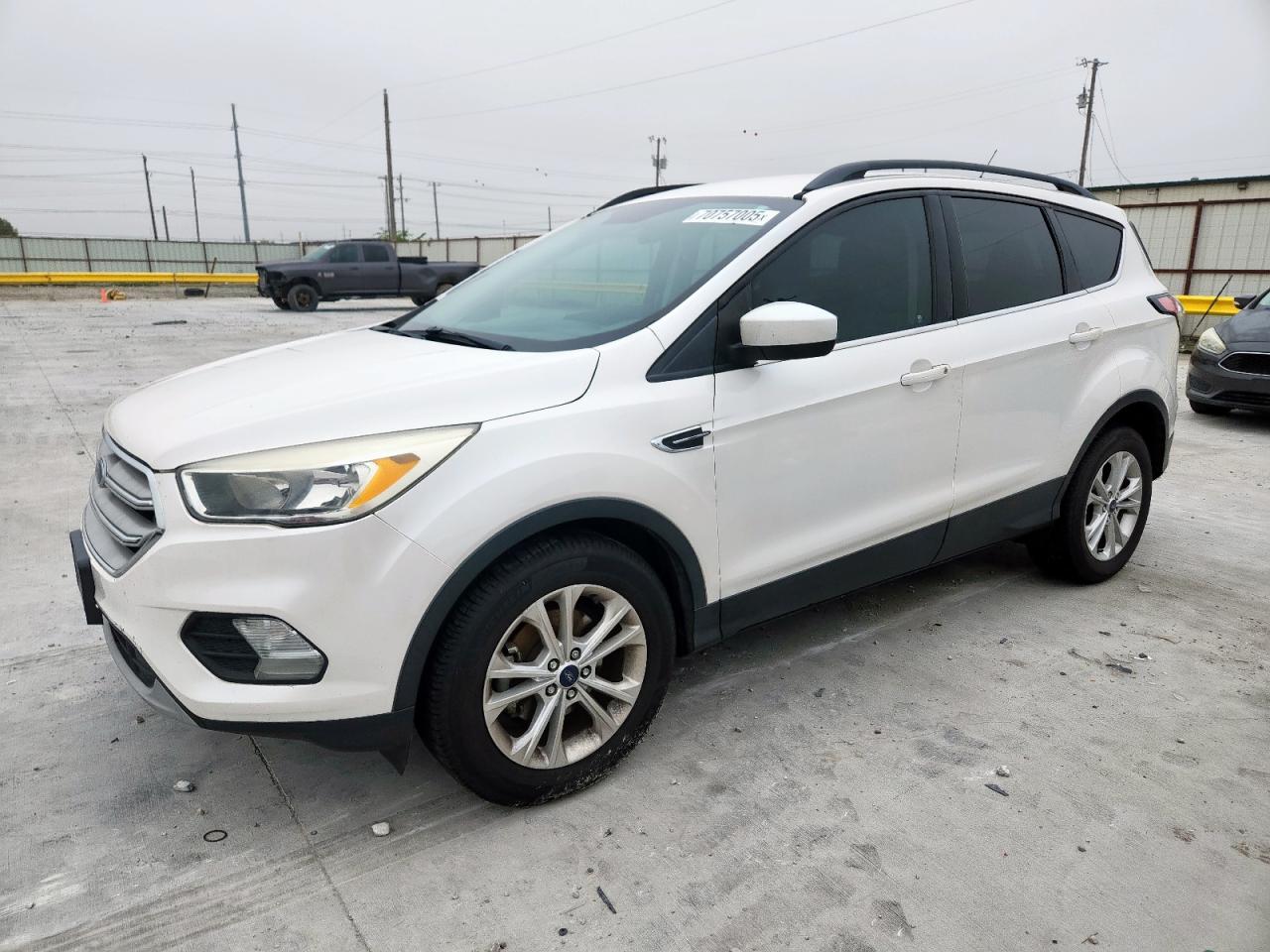 FORD ESCAPE SE