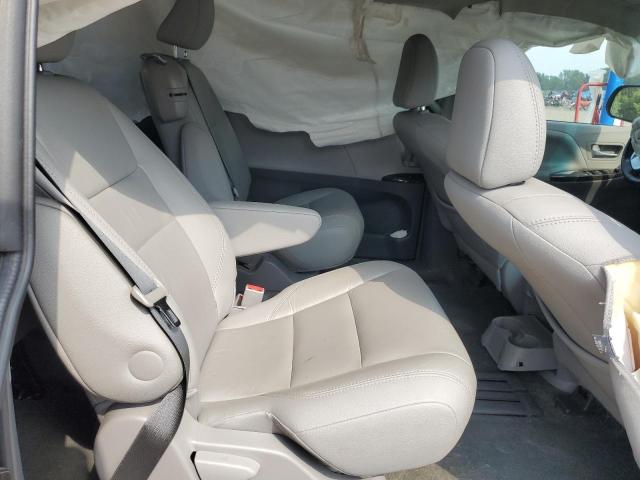 2017 TOYOTA SIENNA XLE 5TDYZ3DC1HS886708