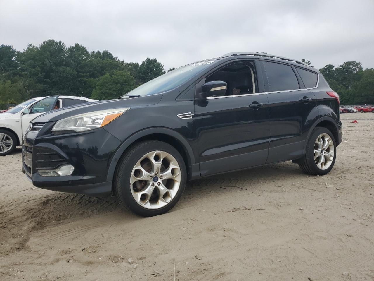 FORD ESCAPE TITANIUM