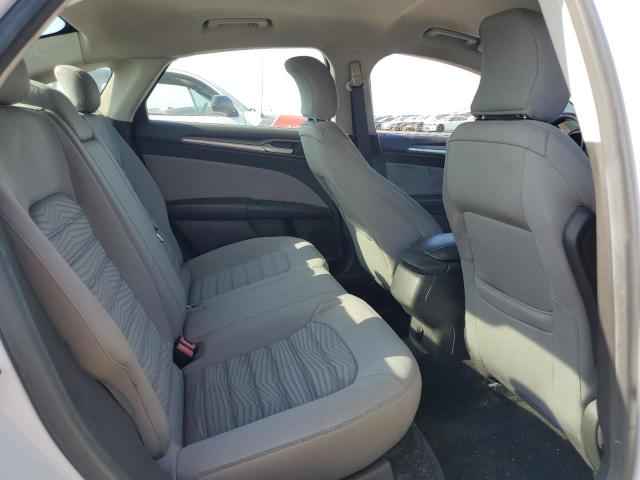 2016 FORD FUSION S 3FA6P0G70GR305104