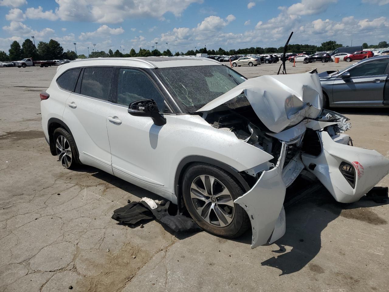 TOYOTA HIGHLANDER XLE