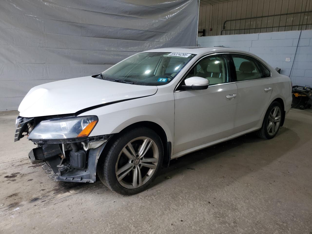 VOLKSWAGEN PASSAT SE