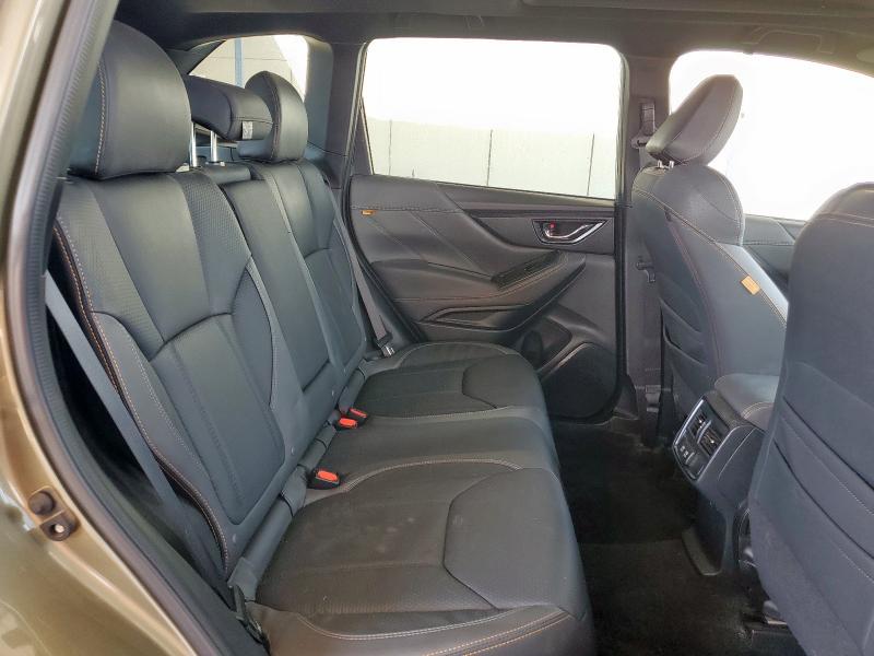 2022 SUBARU FORESTER W JF2SKALC2NH491647