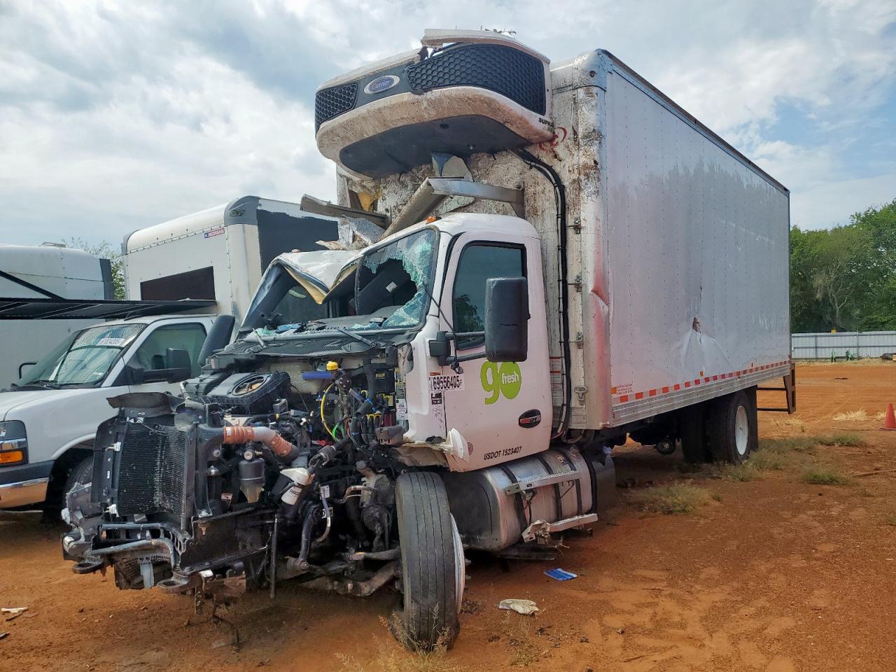 Lot #3315555773 2025 KENWORTH T270