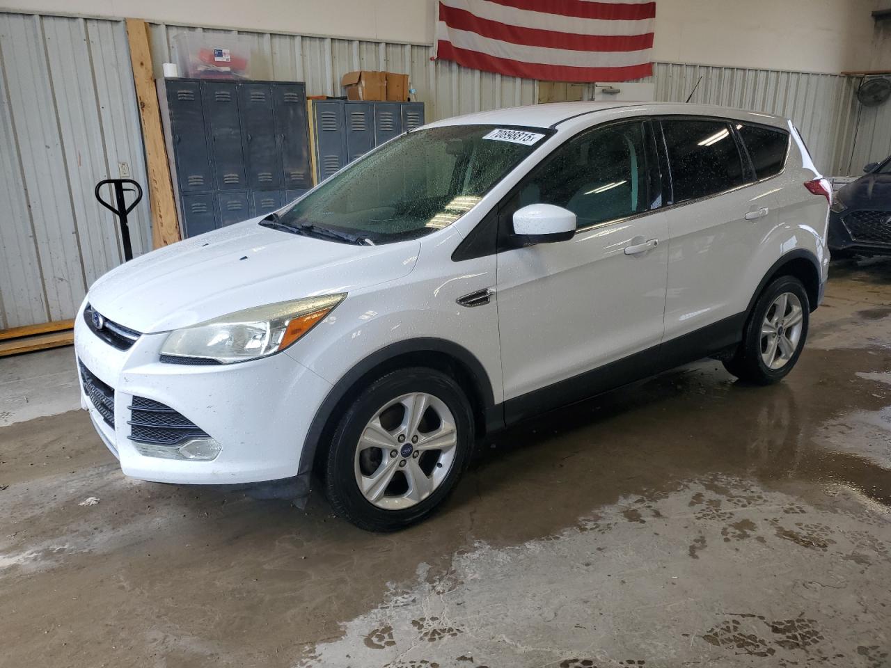 FORD ESCAPE SE