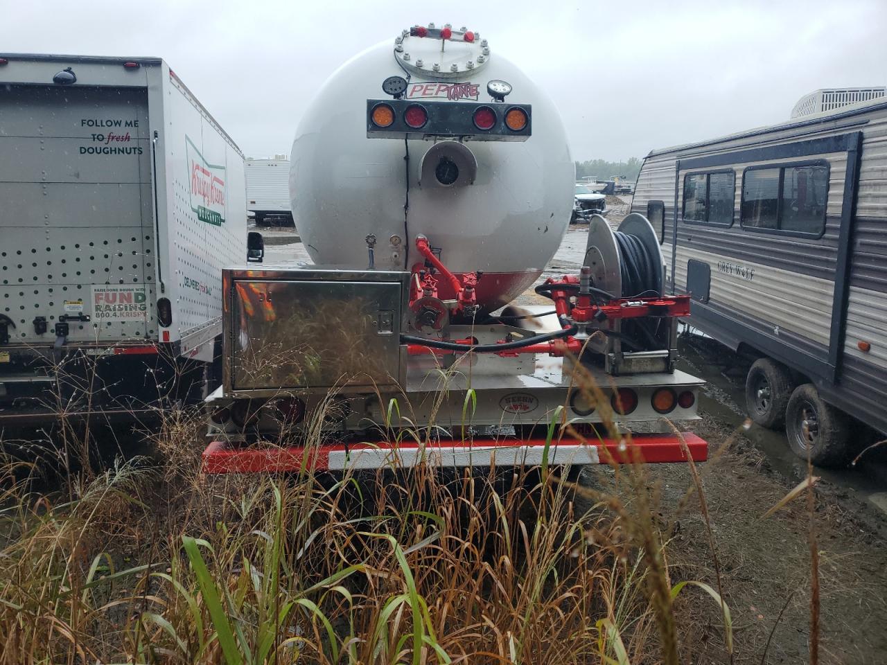 Lot #3259530100 2016 PETERBILT 337