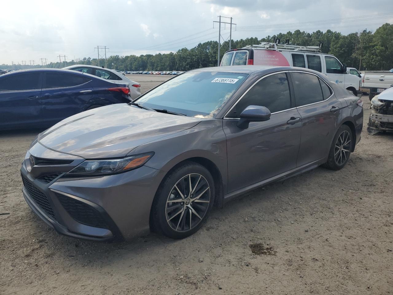 TOYOTA CAMRY SE
