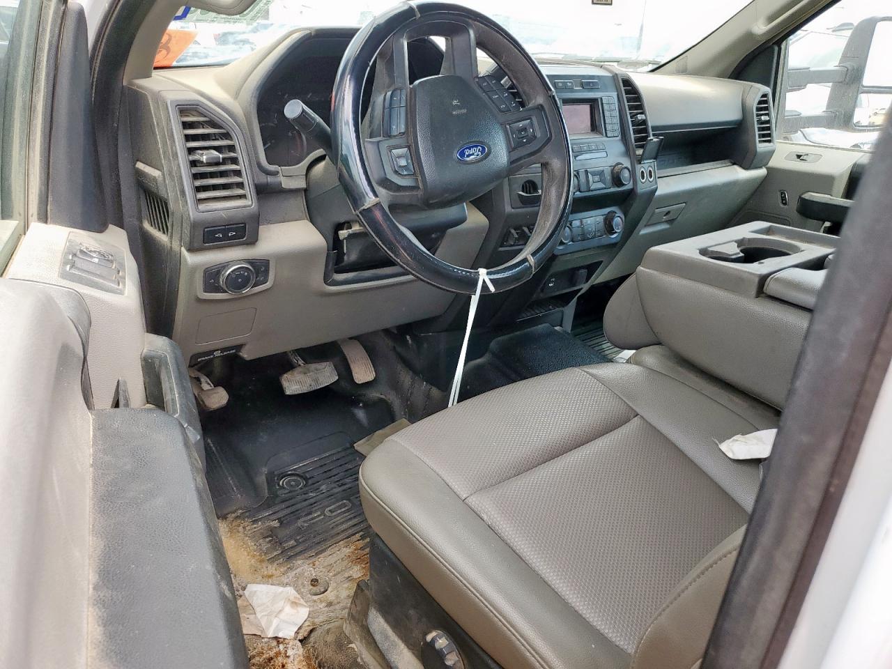 FORD F-450 SUPER DUTY