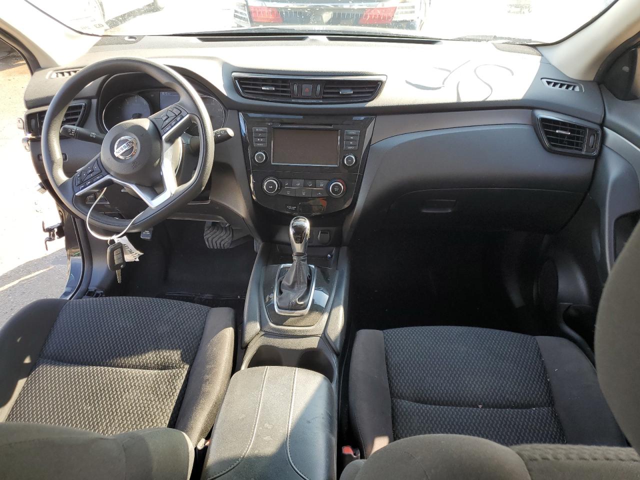 NISSAN ROGUE SPORT S